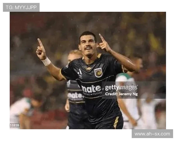 中央海岸水手力克九人麦克阿瑟 3-1反弹 中央海岸水手力克九人麦克阿瑟 3-1反弹